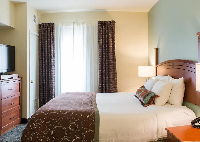 Staybridge By Ihg Hotel