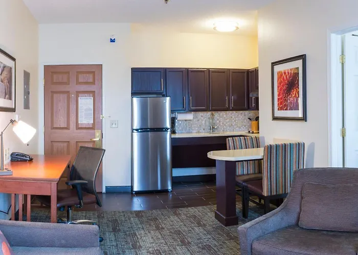 Hotel Staybridge By Ihg 3*