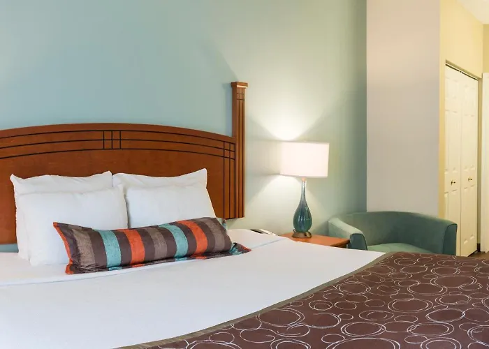 Staybridge By Ihg Hotel 3*