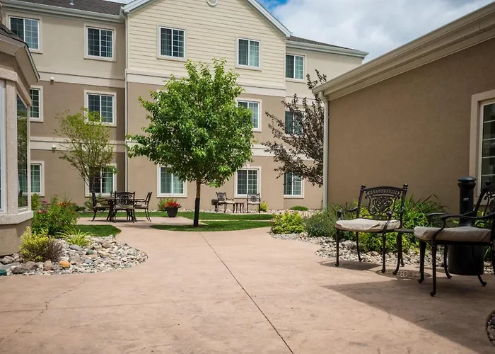 Staybridge By Ihg Hotel Fargo