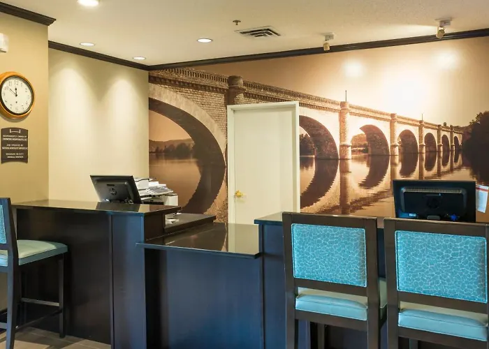 Staybridge By Ihg Hotel 3*