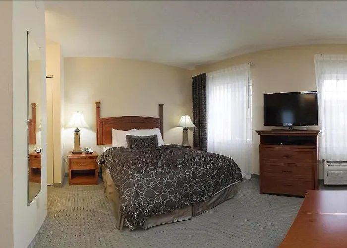 Hotel Staybridge By Ihg 3*