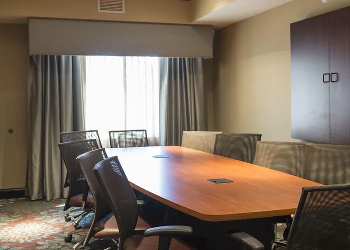 Hotel Staybridge By Ihg 3*