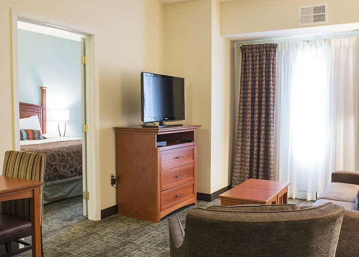 Staybridge By Ihg Hotel 3*
