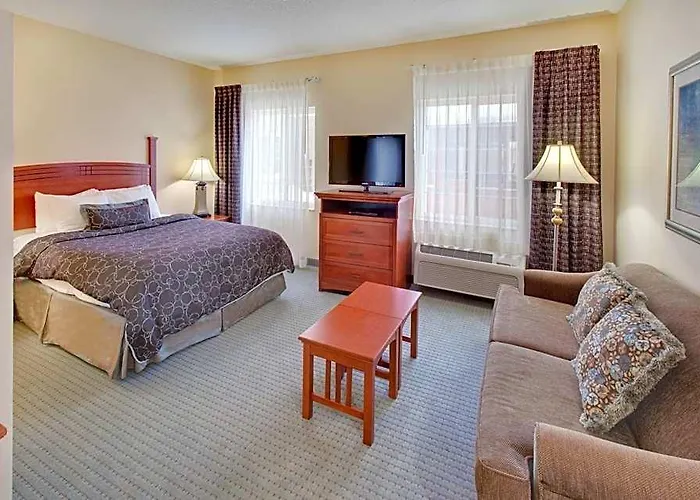 Staybridge By Ihg Fargo