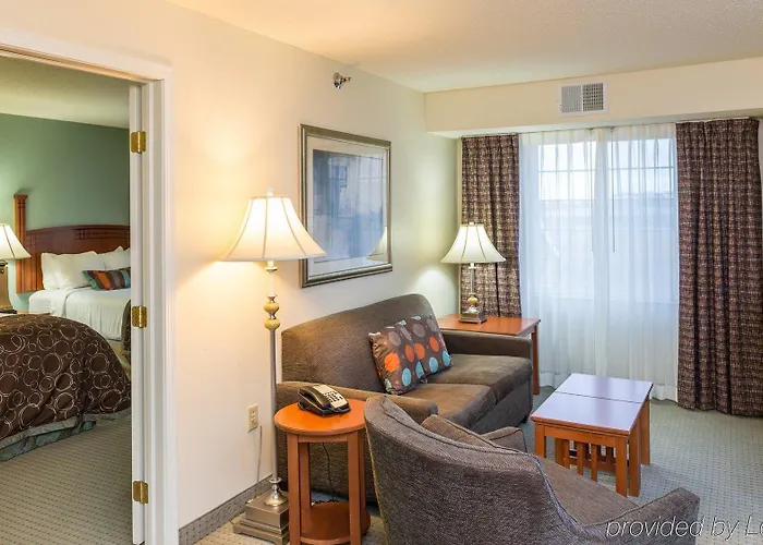 Staybridge By Ihg Hotel 3*