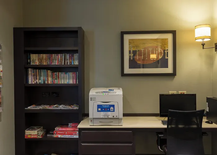 Staybridge By Ihg Hotel 3*