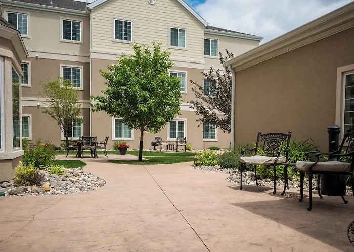 Staybridge By Ihg Fargo
