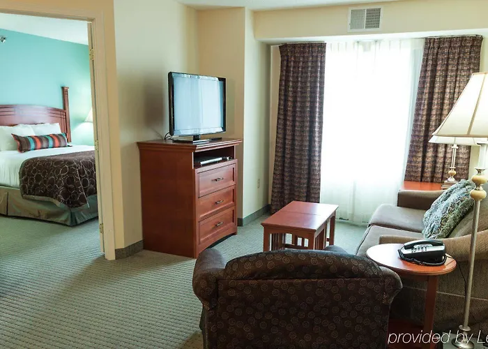 Staybridge By Ihg Fargo